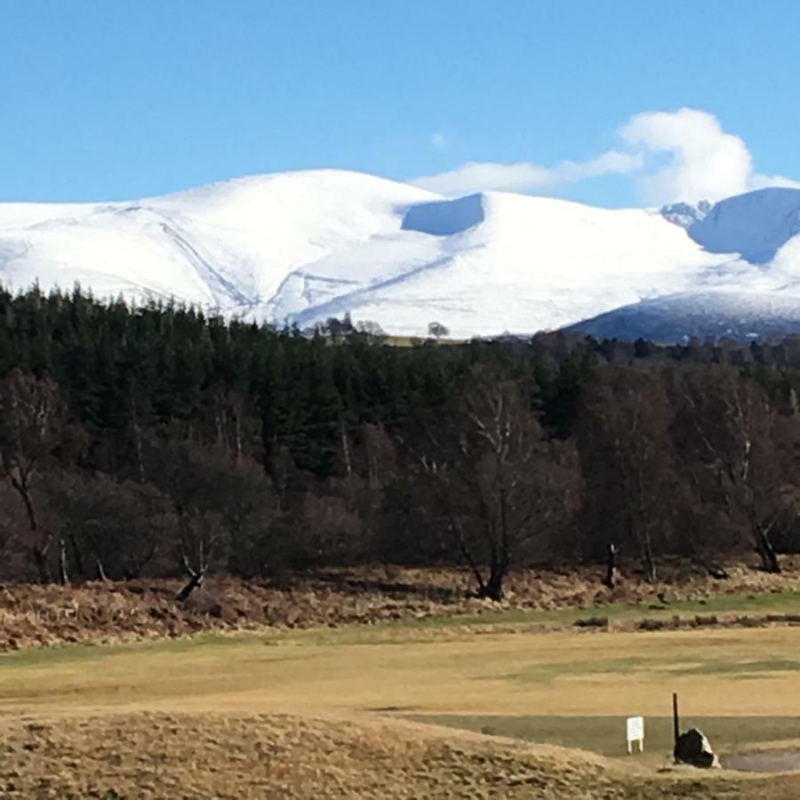 Callart Road Hotel Aviemore Exterior photo